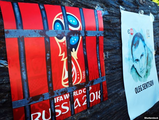 Під час акції з вимогою до Росії звільнити українського політв'язня Кремля Олега Сенцова. Кривий Ріг, 1 червня 2018 року