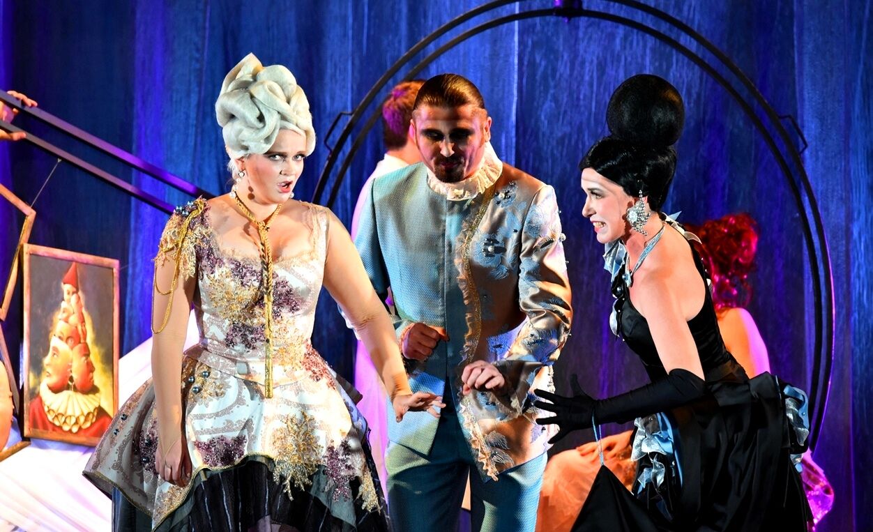 17 и 24 июня в Национальной оперетте – комическая опера "Театр в кармане, или Все роли заняты"