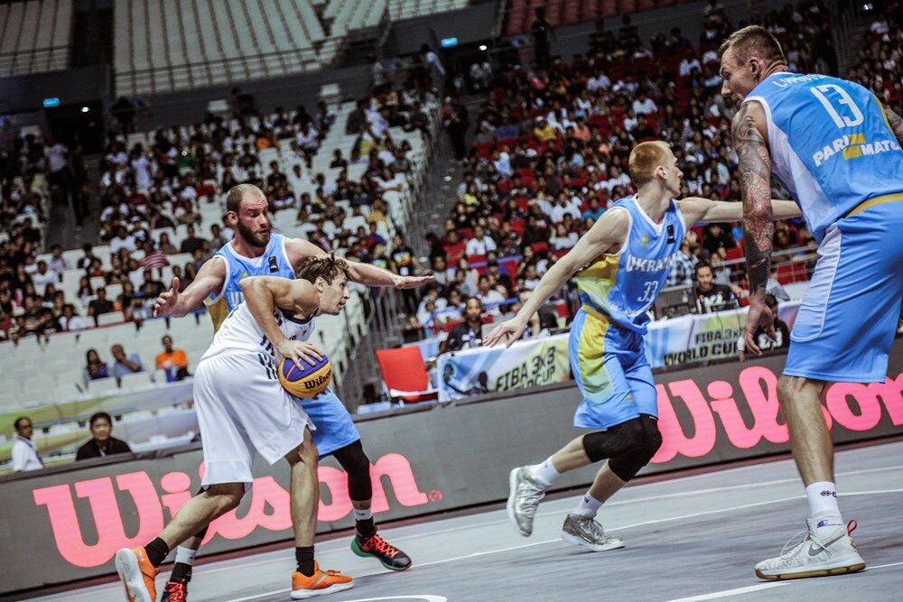 Україна за скандального суддівства програла в 1/4 фіналу КМ з баскетболу 3х3