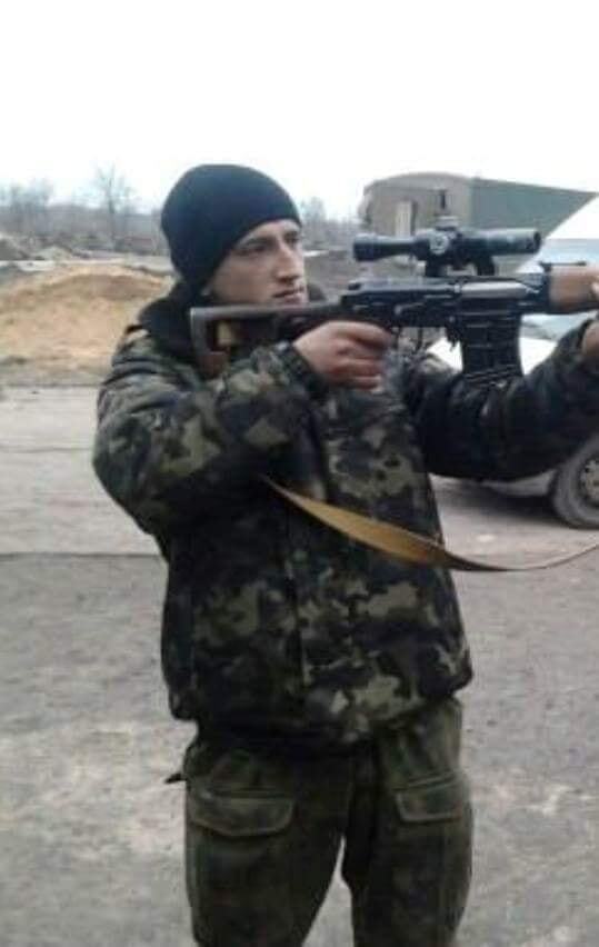 На Донбасі вбили захисника України: фото героя