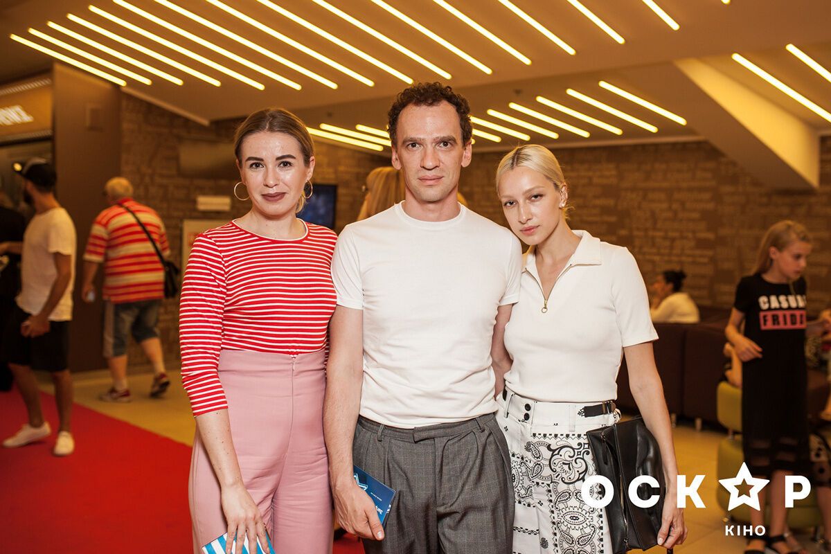 В кинотеатре "Оскар" состоялся допремьерный показ криминальной комедии "8 подруг Оушена"