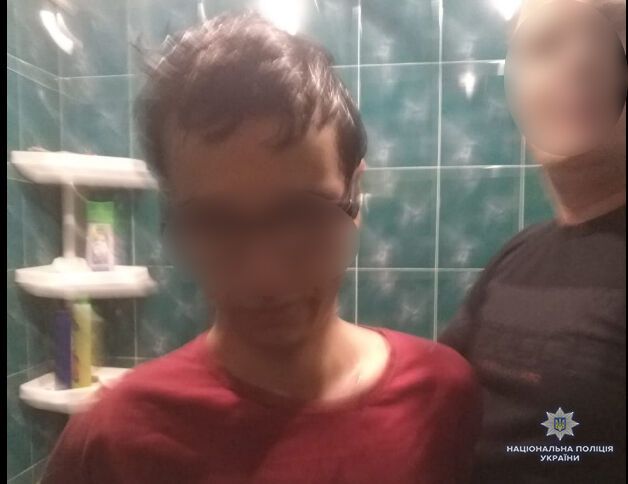 Чоловік і дружина ґвалтували свою 4-річну доньку для порно