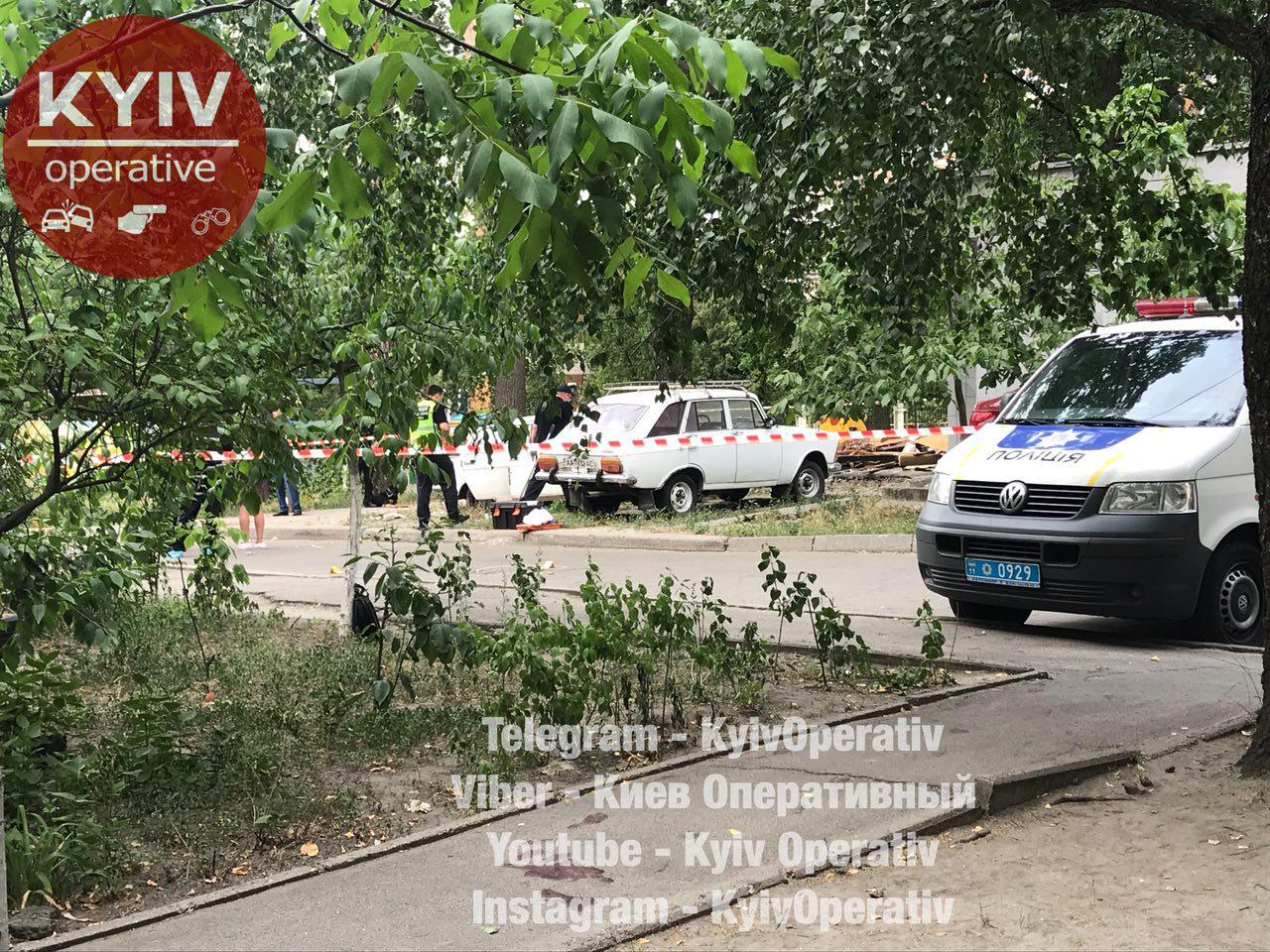 Вибух авто в Києві: в поліції розповіли про поранених дітей