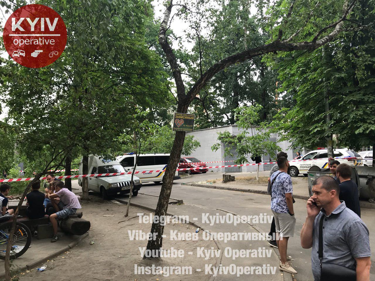 Взрыв авто в Киеве: в полиции рассказали о раненых детей