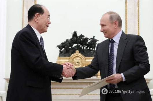 У закритому конверті: Путіну передали лист від Кім Чен Ина