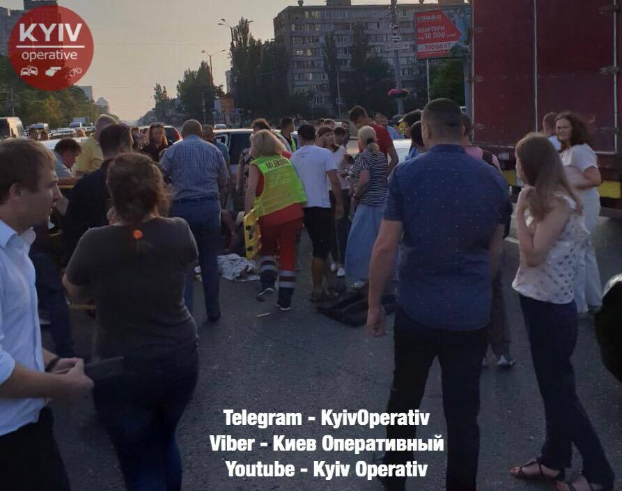 ДТП паралізувала центр Києва: серед постраждалих - дитина