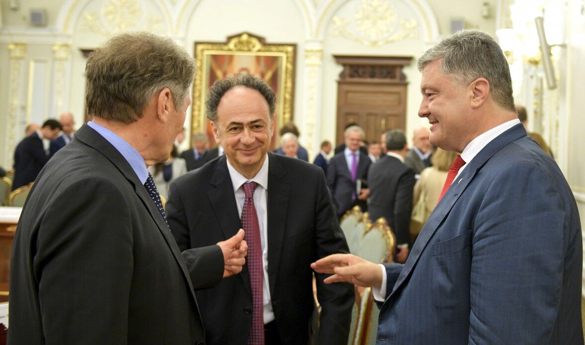 Петр Порошенко и делегация политики и безопасности ЕС