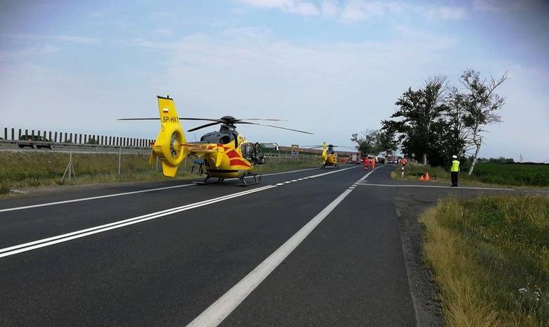 У Польщі розбився автобус з туристами: є жертви. Фото з місця подій