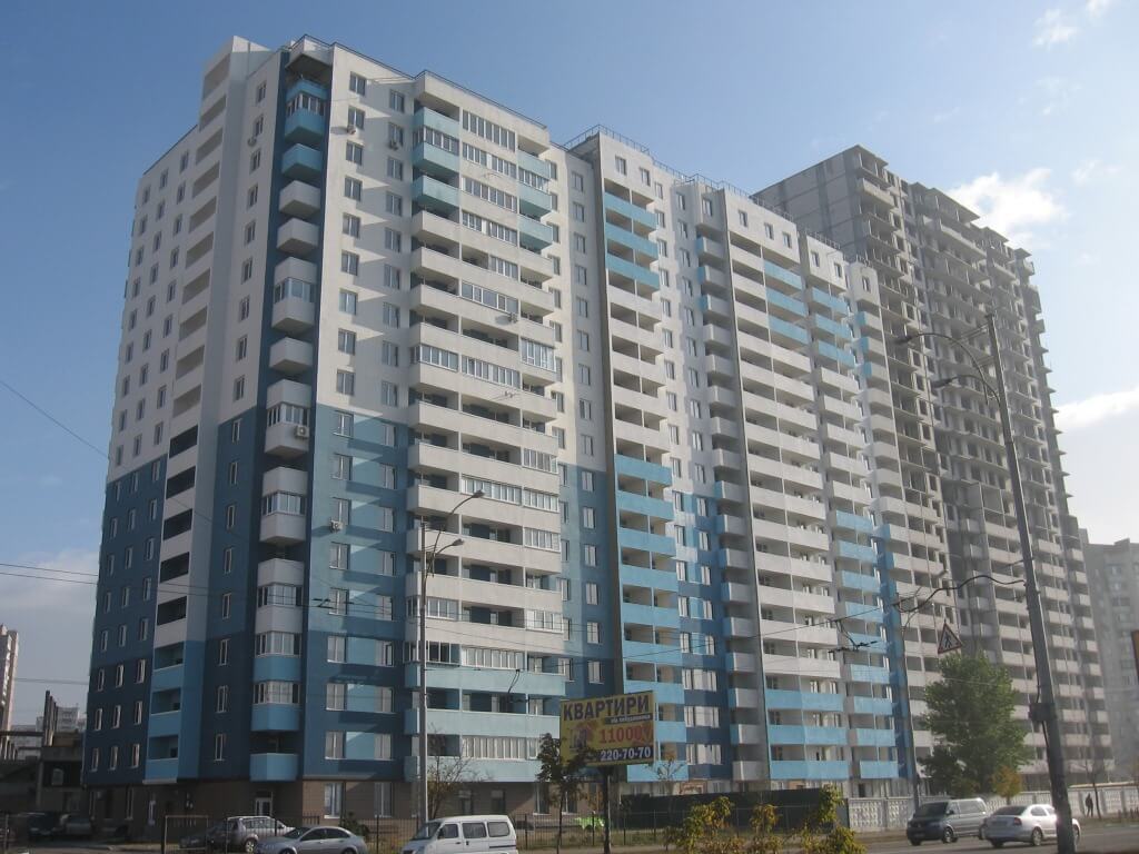 Квартиры в продаже: в Киеве застройщиков обязали снести многоэтажку
