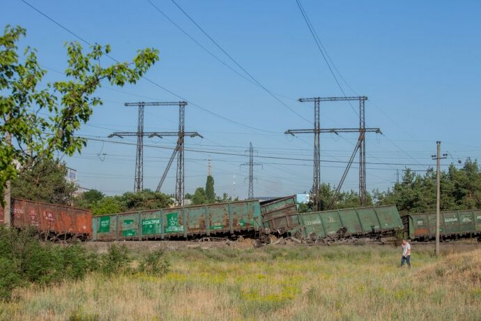 У Дніпрі вкрали колії залізниці: поїзд пішов під укіс
