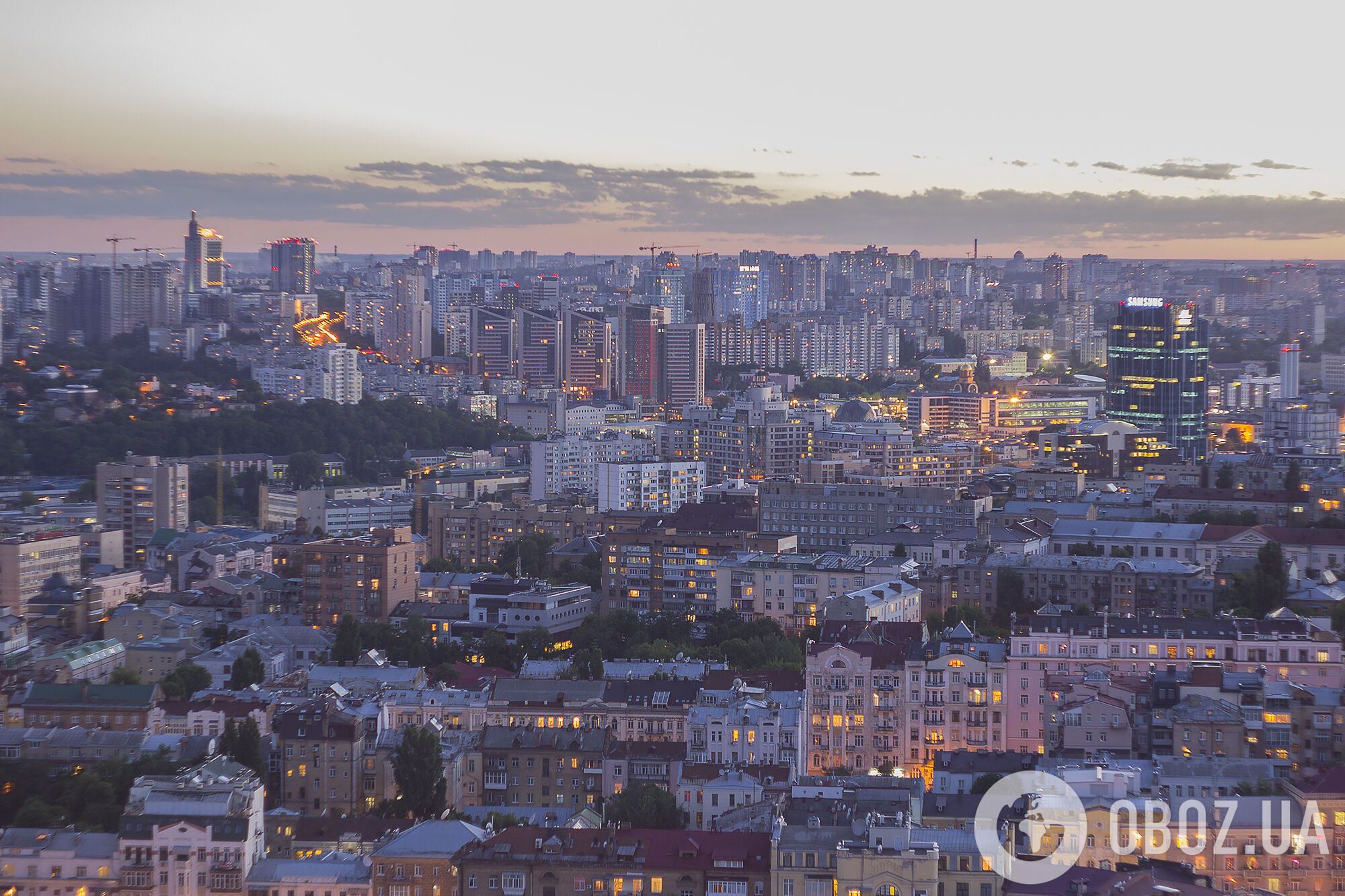 Вогні Києва: дивовижні фото столиці з висоти