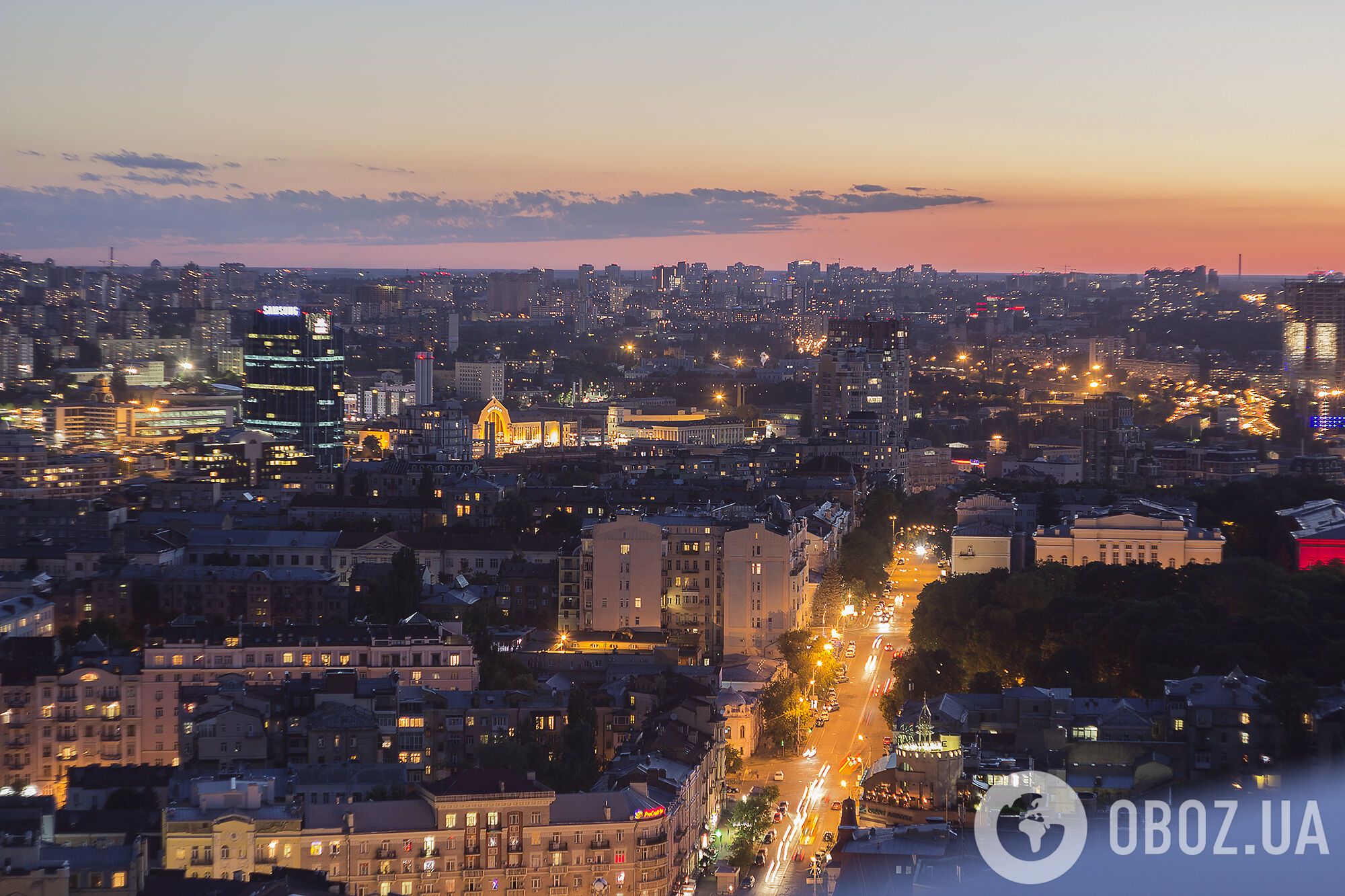 Вогні Києва: дивовижні фото столиці з висоти