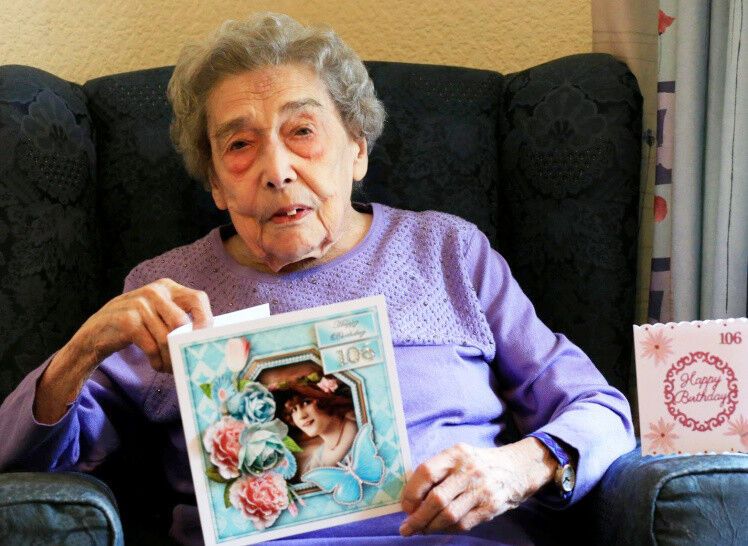 Женщинам на заметку: 106-летняя англичанка раскрыла секрет долгой жизни