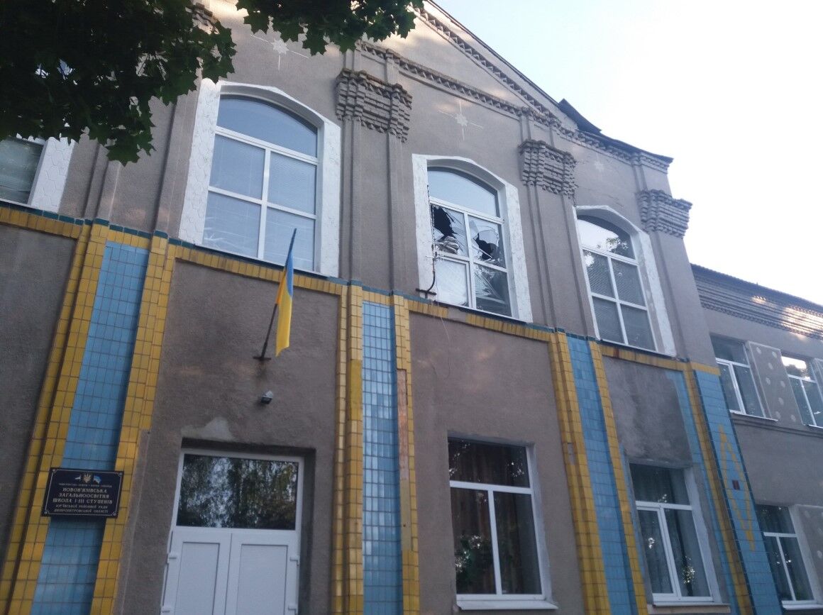 Батьки не скинулися: в школі на Дніпропетровщині обвалилася стеля
