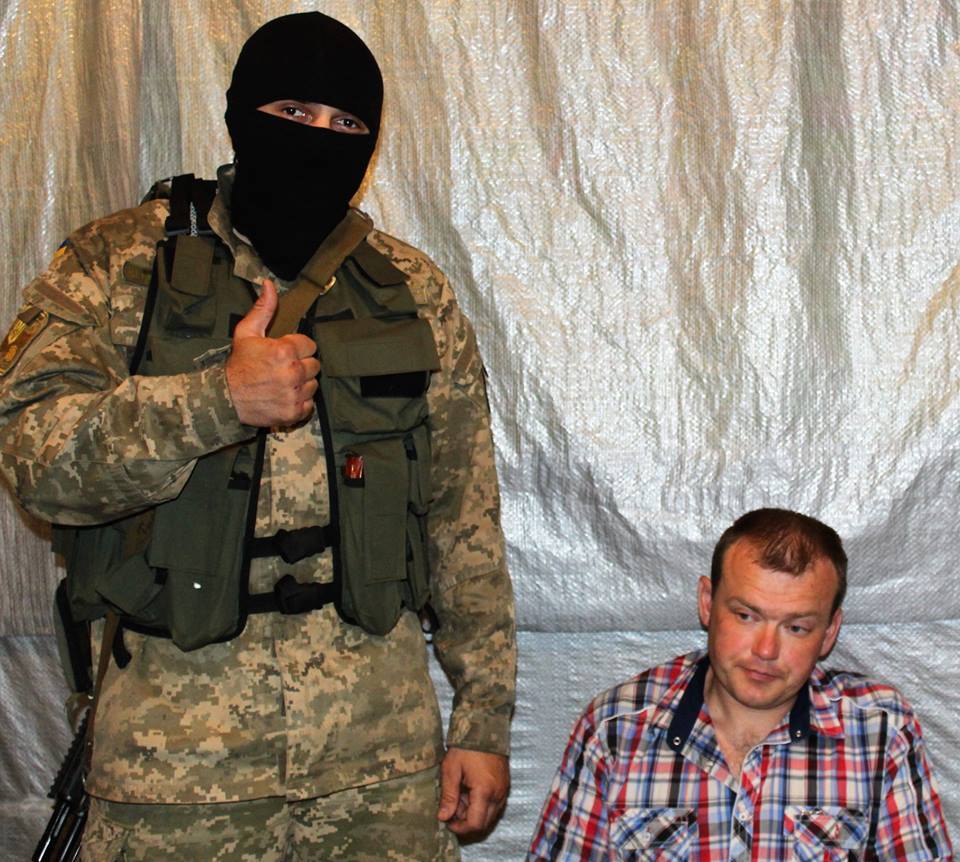 В Украине поймали сбежавшего в "ЛНР" офицера ВСУ: фото предателя и подробности