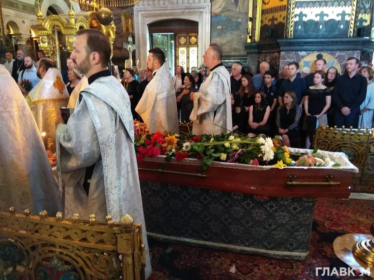 У Києві попрощалися з поетом Іваном Драчем: як це було