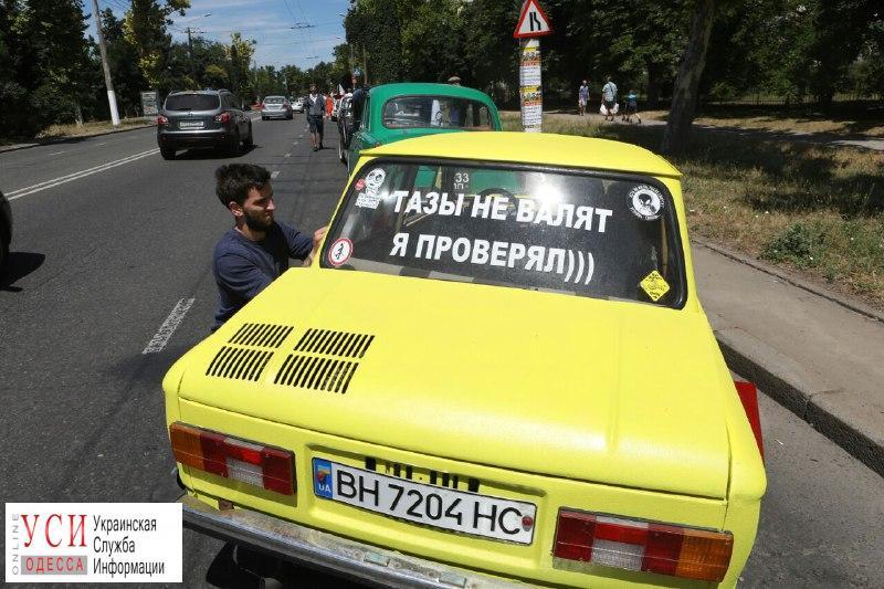 По Одесі проїхалися ретро-автомобілі: фоторепортаж