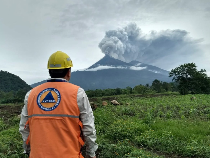 Огненный ад на Земле: в Гватемале "взорвался" вулкан, десятки жертв