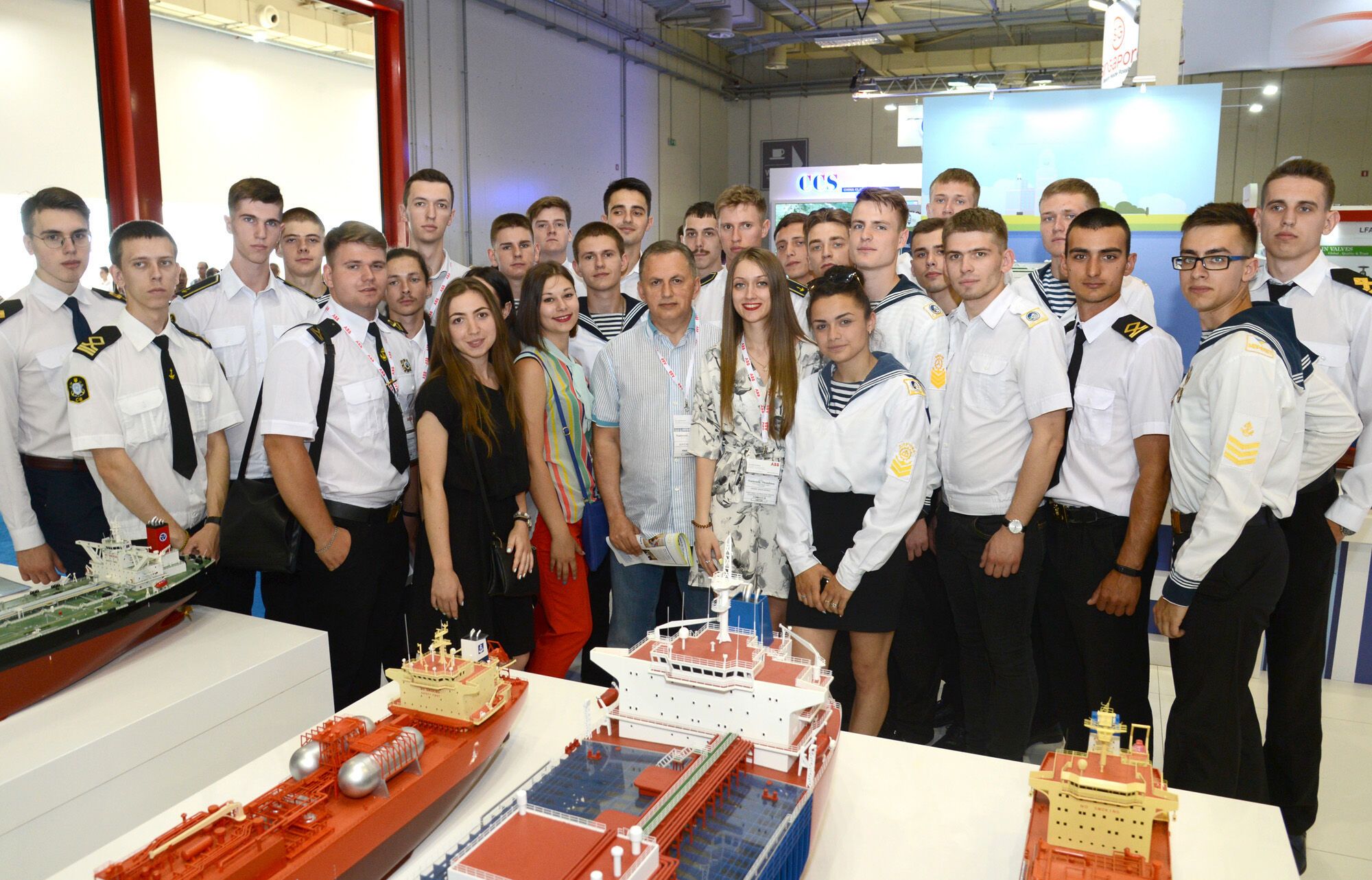 Лучшие студенты Украины посетили знаменитую выставку морского дела в Греции