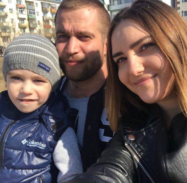 Иван Лисовенко с семьей