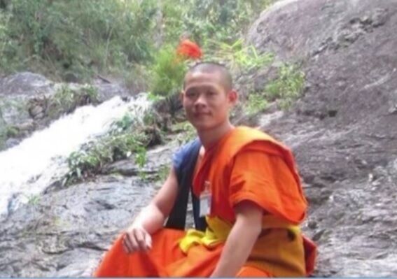 Новий герой буддійського світу: історія тайського тренера, який врятував 12 дітей