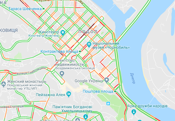 Київ паралізували затори: опублікована карта "червоних" вулиць