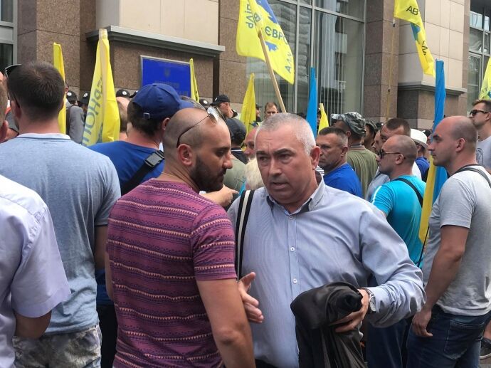 Протест власників авто на єврономерах