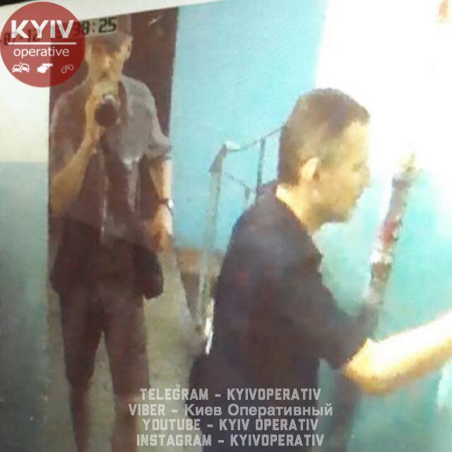 У Києві злодії потрапили на камеру спостереження