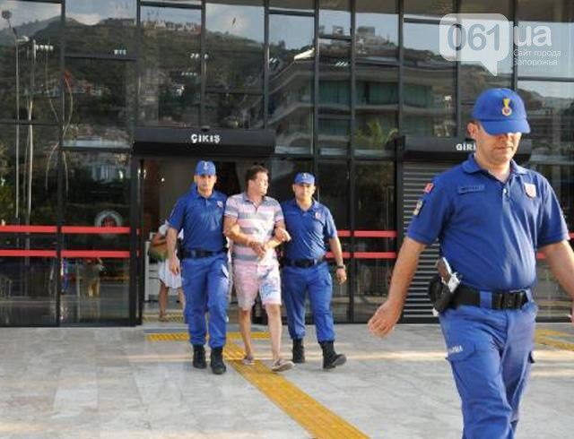 В Сети появились фото гражданина РФ, подозреваемого в убийстве 57-летнего запорожца в Турции