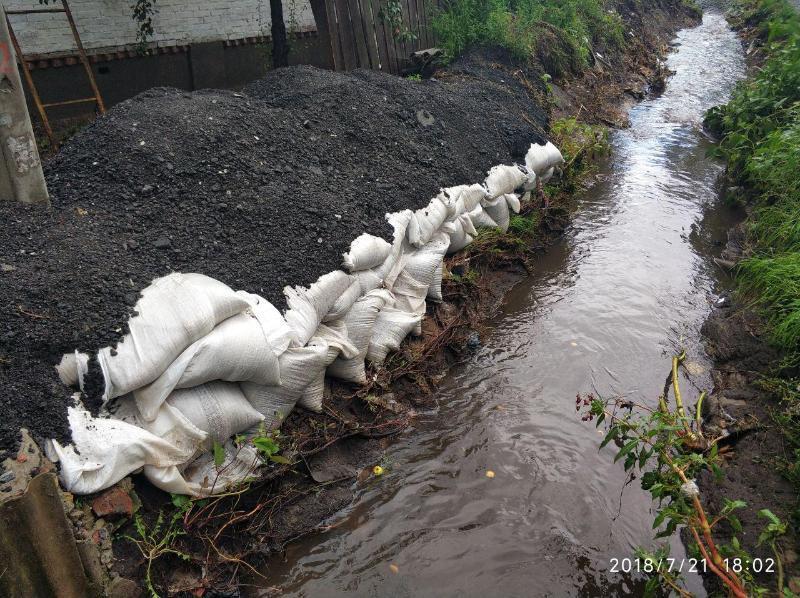 Ще одне місто України затопило зливою: фото і відео