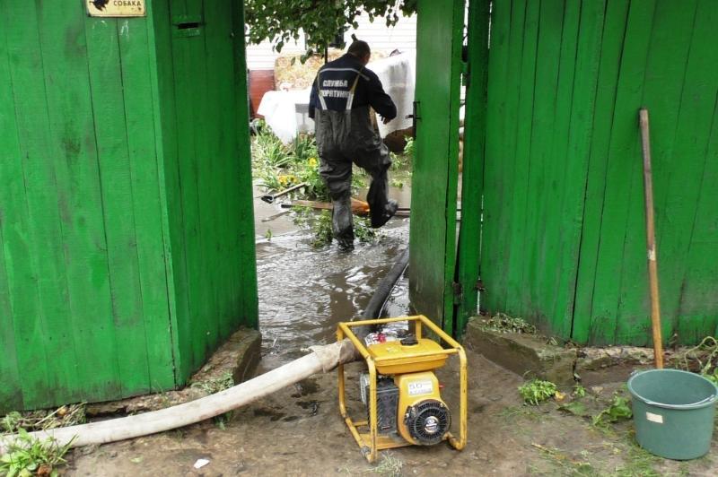 Ще одне місто України затопило зливою: фото і відео