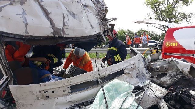 "Дуже багато трупів": свідок страшного ДТП на Житомирщині розповіла про трагедію