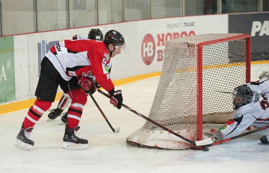 "Хотим в Лигу чемпионов": Колесников рассказал о новом сезоне для ХК "Донбасс"