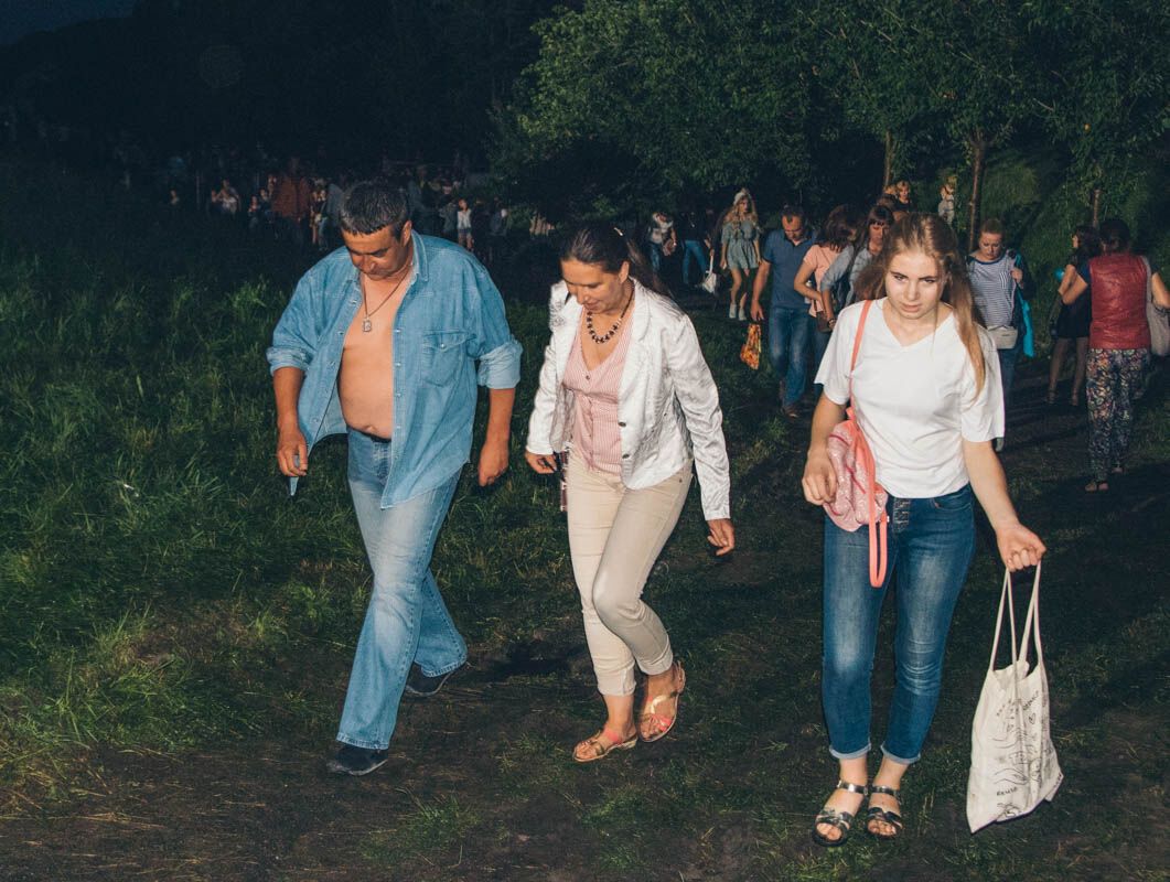 "Вовчиці" стали навіженими: що коїлося в Києві на безкоштовному концерті Винника