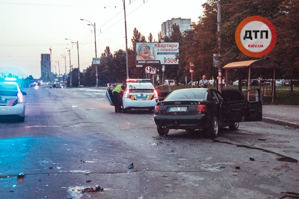 В Киеве пьяный протаранил авто с младенцем внутри: подробности ДТП