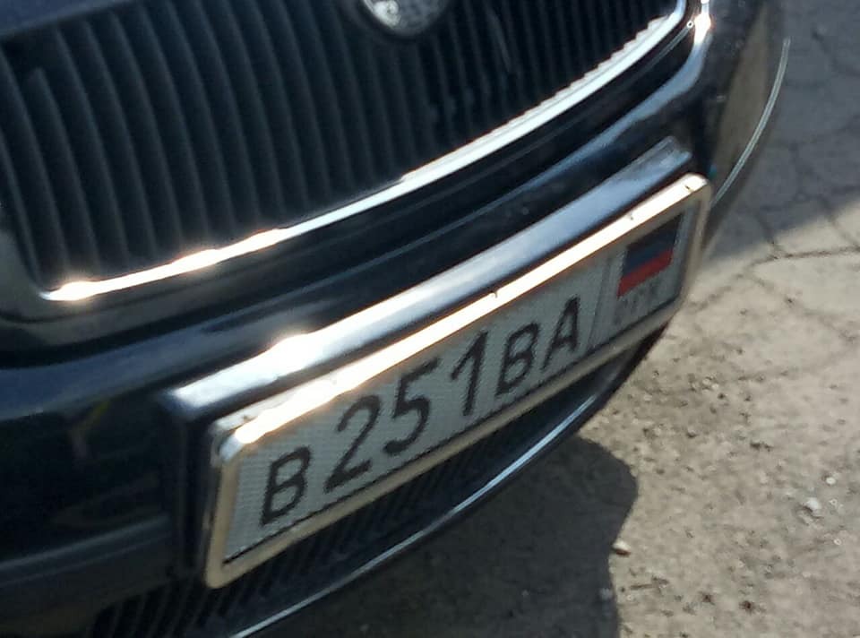 Катались пьяными на авто "ДНР": в Мариуполе разгорелся скандал с "украинскими военными"