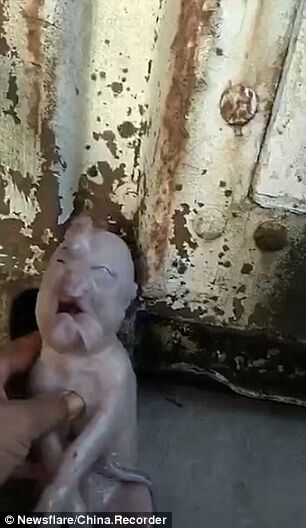 У Китаї народилося порося-мутант з "обличчям людини"