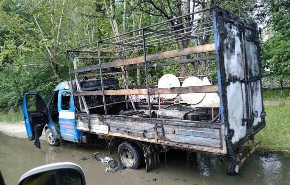 В России похвастались тушением пожара фекалиями