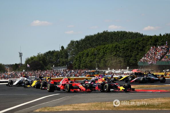 Гран-прі Формули-1 завершився неймовірною боротьбою на останніх колах