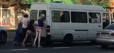 В Запорожье произошел забавный инцидент с маршруткой
