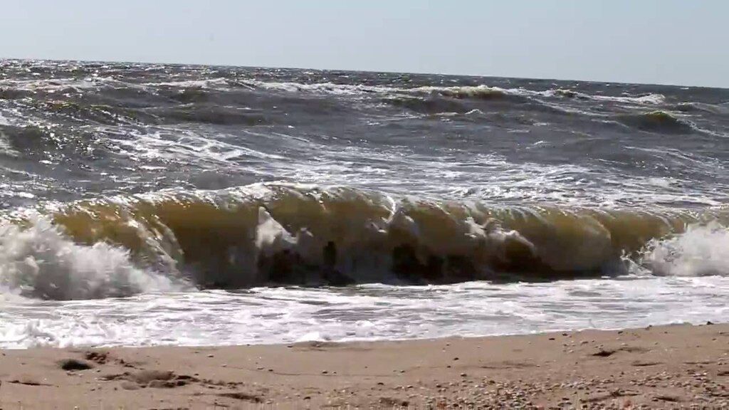 В Кирилловке второй день ищут пропавшего в море парня