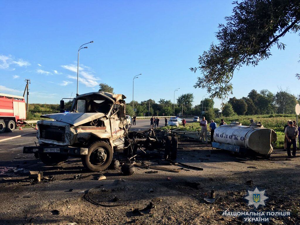 Сгорел заживо: под Ривне произошло страшное ДТП с грузовиком. Появились фото и видео