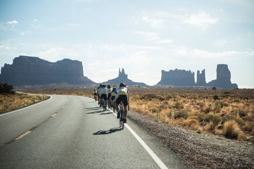 Украинские беспризорники завершили велокругосветку!