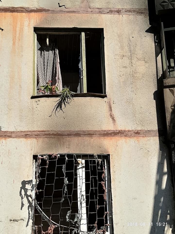 Вилітали вікна і двері: у Харкові прогримів потужний вибух. Перші фото і відео