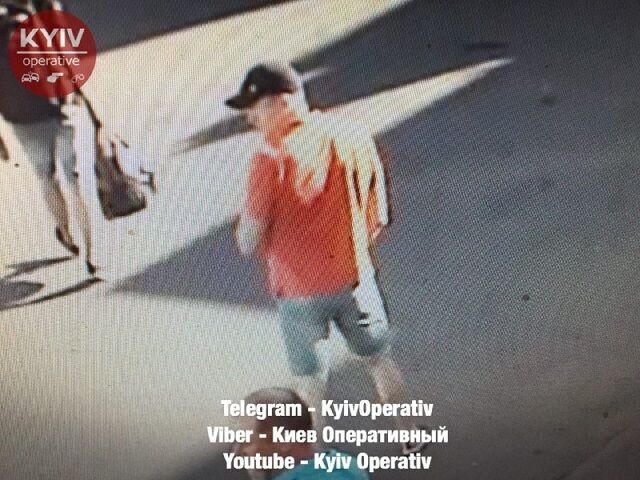 У Києві біля вокзалу розстріляли людей