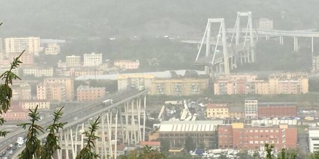 В Италии обрушился мост - десятки погибших: все подробности