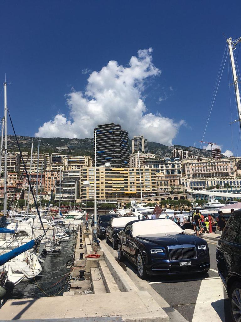 €1000 за ужин и песни Тимати: как кутит элита Украины в Монте-Карло