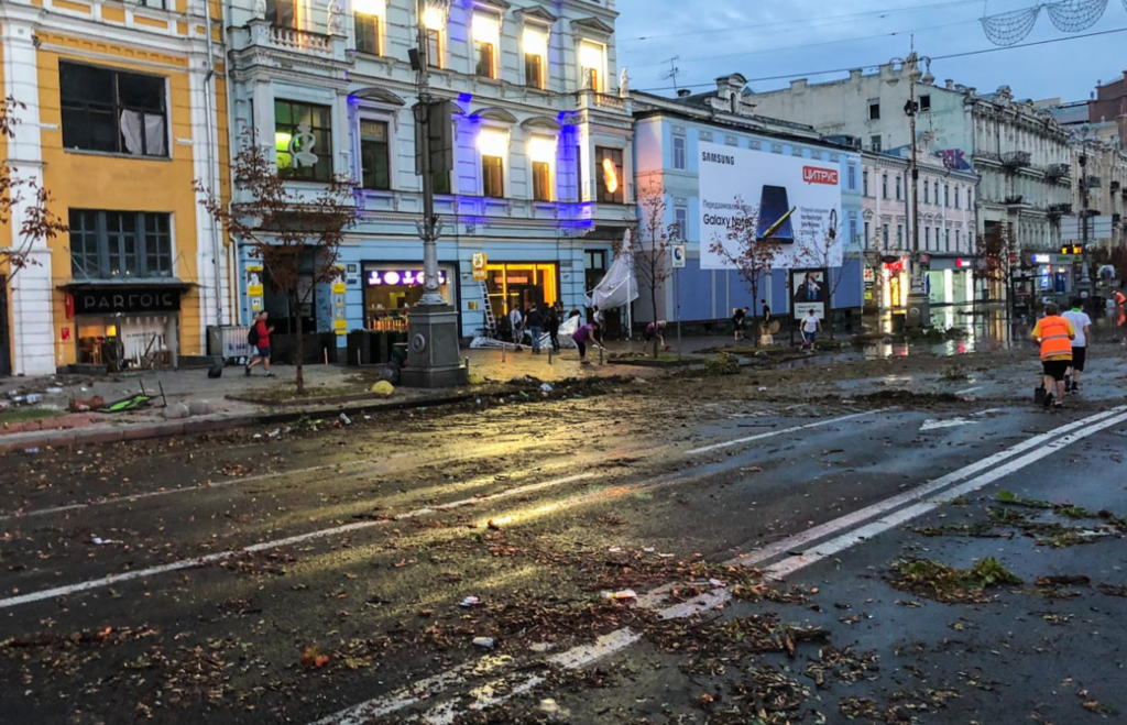 Последствия ливня в центре Киева