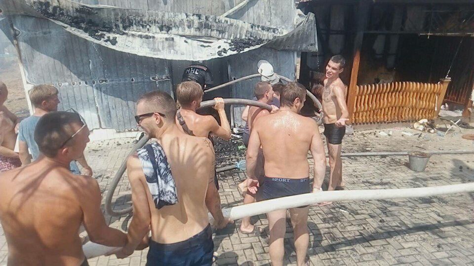 На відомому українському курорті сталася масштабна пожежа: є постраждалі