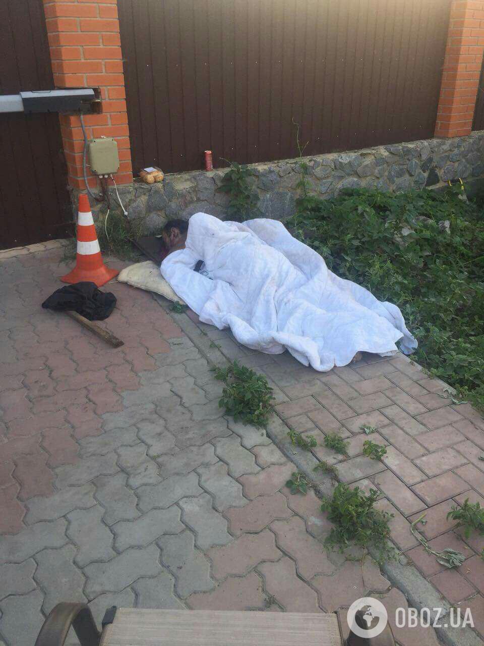 В Сумах застрелили экс-чиновника: первые кровавые фото с места убийства, 18+